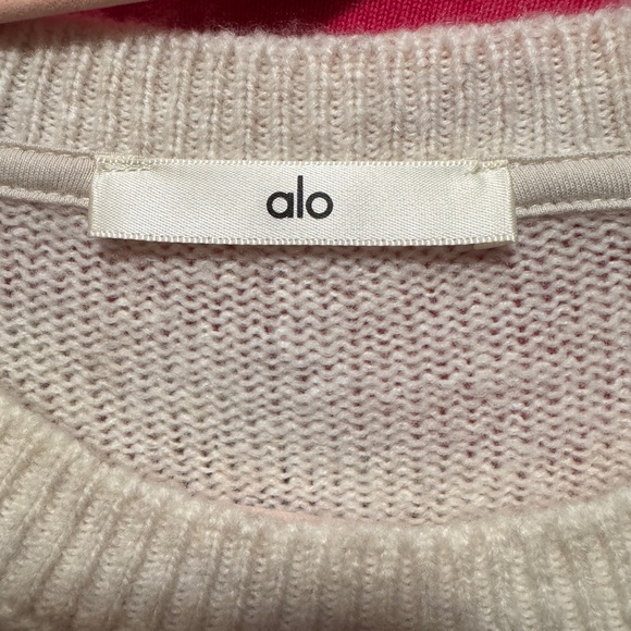 NWT ALO Yoga (M) Unisex Wool Cashmere New Class Crewneck Sweater Bone Heather - Picture 7 of 9